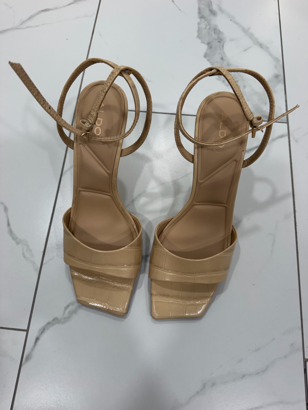 ALDO Heels with gold knot heel
